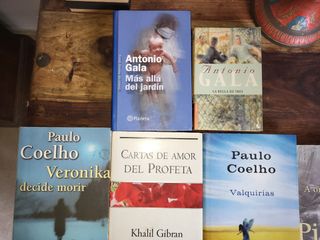 Libros de Paulo Coelho y Antonio Gala