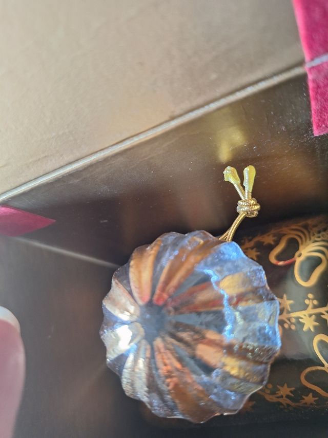 Botella vacía caja de levantó coñac
