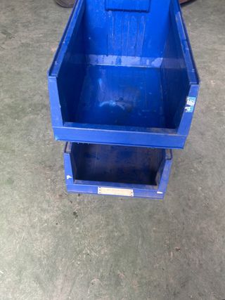 Contenedor industrial apilable