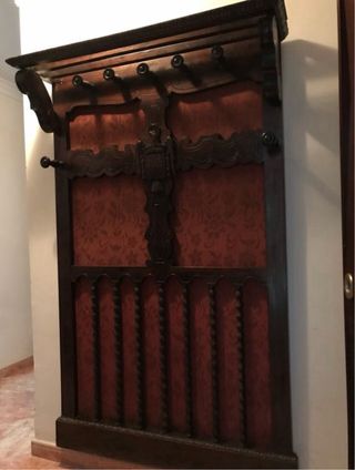 Perchero Bengalero antiguo. Tallado a mano