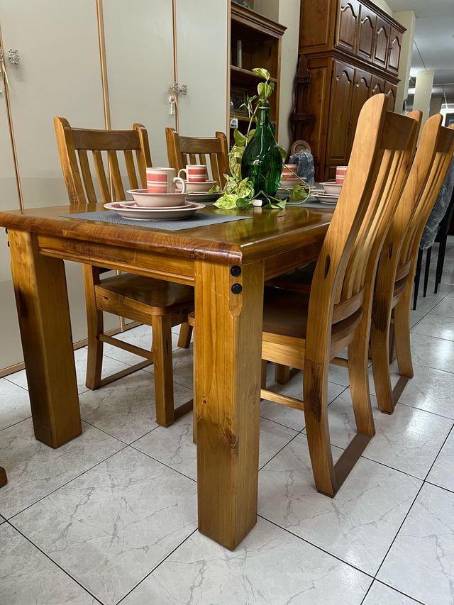 MESA DE COMEDOR + 4 SILLAS MADERA VIETNAM