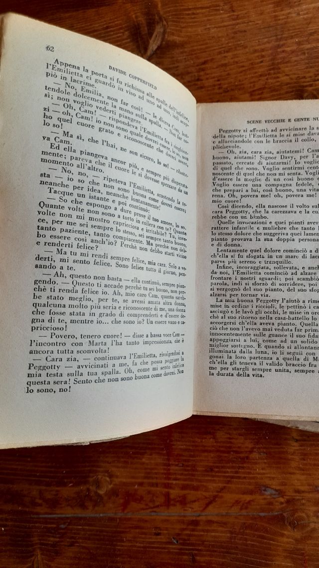 Libro antico. David Copperfield