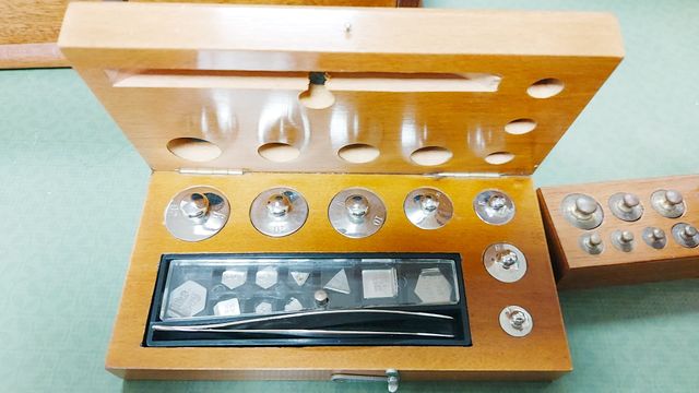 Bilancia di precisione vintage