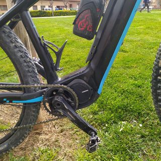 Bicicleta eléctrica de montaña
