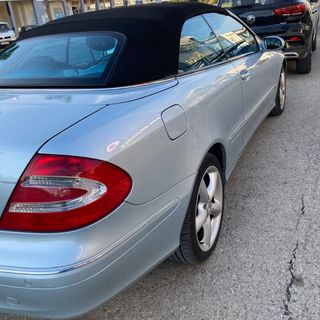 Mercedes-Benz  CLK 2005