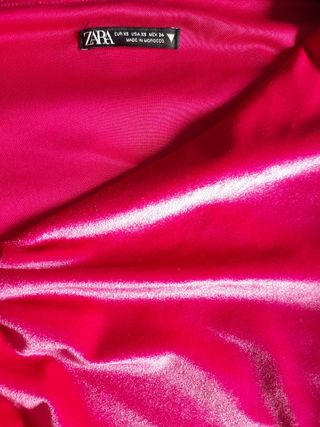 Body terciopelo fucsia de Zara
