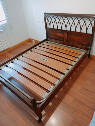 Cama matrimonio antigua modelo cisnes 