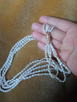 Collar de perlas de río