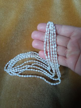 Collar de perlas de río