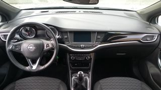 Opel Astra 2016