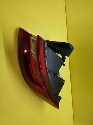 ✅PILOTO TRASERO DERECHO RENAULT MEGANE IV