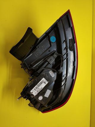 ✅PILOTO TRASERO DERECHO RENAULT MEGANE IV