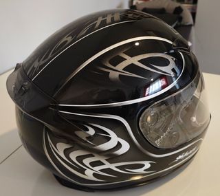 Casco de moto shoei