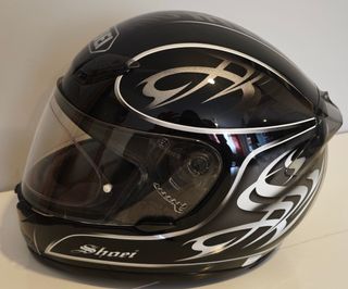 Casco de moto shoei