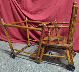 ANTIGUA TRONA O SILLA PARA NIÑO PRINCIPIOS S. XIX