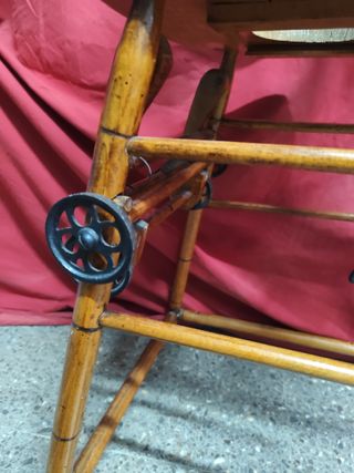 ANTIGUA TRONA O SILLA PARA NIÑO PRINCIPIOS S. XIX