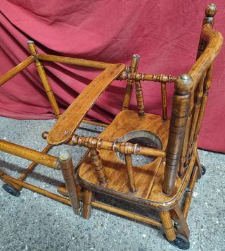 ANTIGUA TRONA O SILLA PARA NIÑO PRINCIPIOS S. XIX