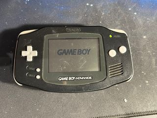 Game boy Advance negra con caja repro