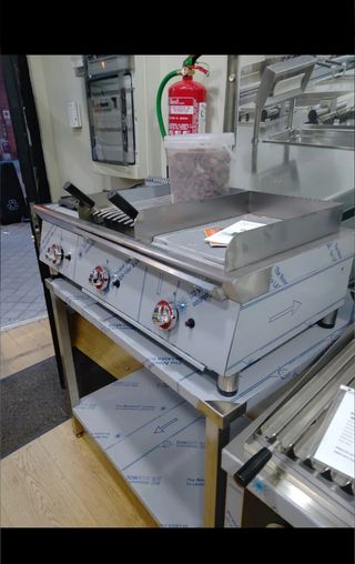 Cocina plancha barbacoa sobremesa
