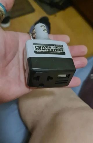 Adaptador INVERSOR de Coche de 12v-24v a 220v 10W