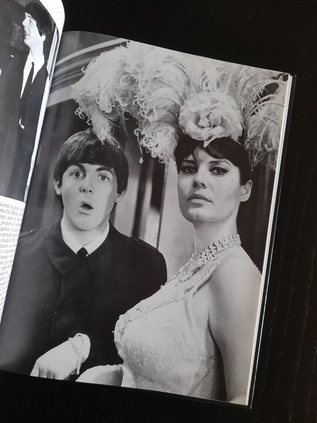 Lote, ser de dos libros de Los Beatles