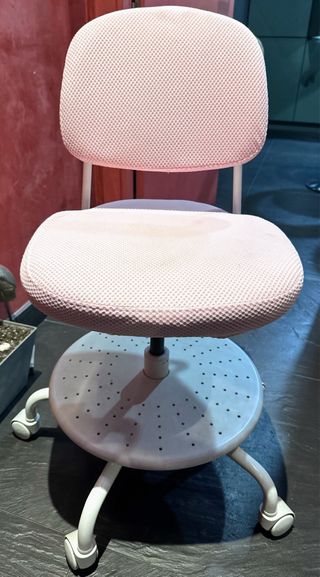 Silla de escritorio Ikea rosa niña