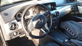 Mercedes-Benz  CLK 2012