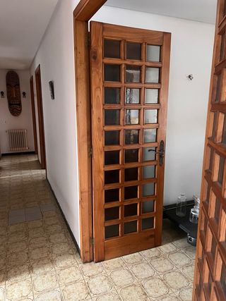 Puertas castellanas de castaño macizo