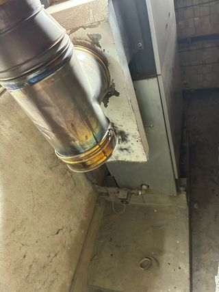 Caldaia a legna e gasolio CMX 36 del produttore Lasian + serbatoio di gasolio