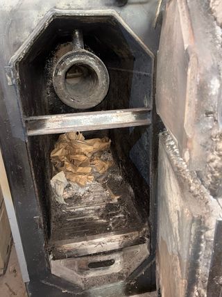 Caldaia a legna e gasolio CMX 36 del produttore Lasian + serbatoio di gasolio