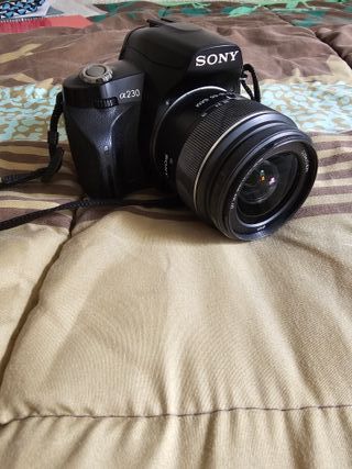 Camara SONY Alpha 230