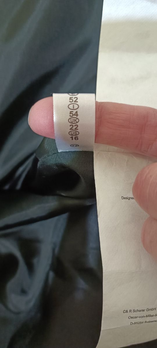 Cappotto con cappuccio tg.54