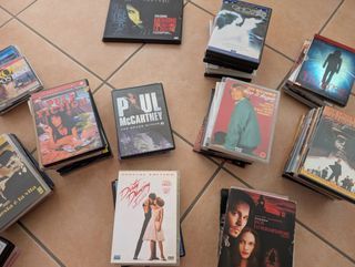 Lotto CD musicali e film DVD