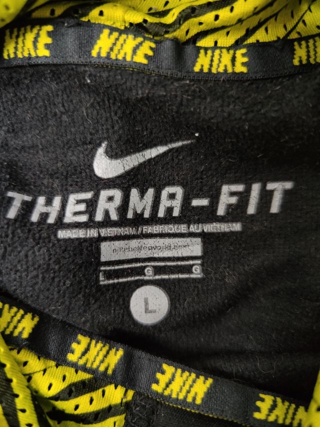 Sudadera Nike Color negro talla XL