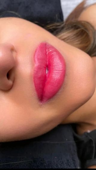 Micropicmentacion o microblading labial