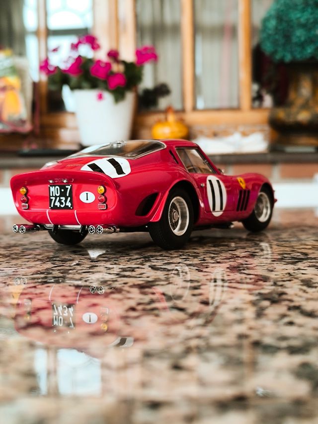 1:18 Ferrari 250 GTO, CMC