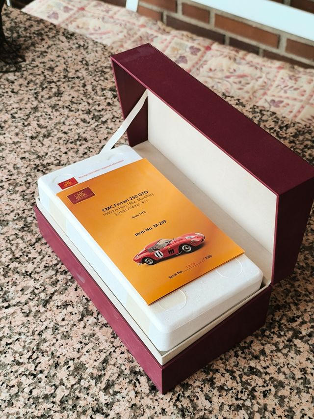 1:18 Ferrari 250 GTO, CMC