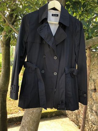 Gabardina corta de Massimo Dutti, talla L