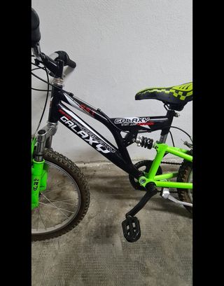Nuovissima bicicletta mountain bike 