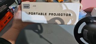 Proyector portátil 3000 lúmenes