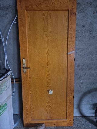 Puerta madera