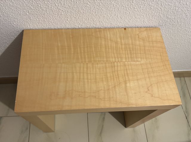 Mesa auxiliar madera