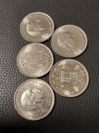 Moneda de 5 pesetas del año 1949