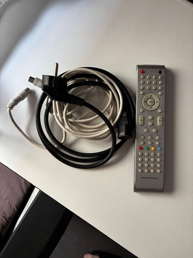 Televisor 22” Supratech