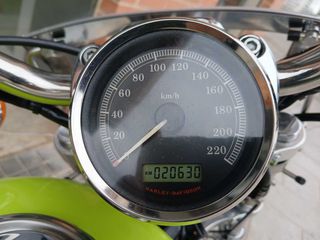 HARLEY DAVIDSON XL 1200 CUSTOM