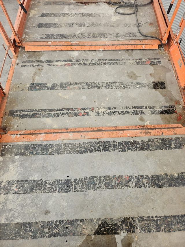 JLG-4394RT