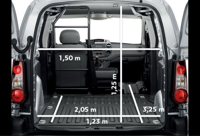 Se hacen portes y pequeñas mudanzas