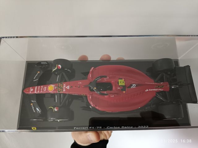 Ferrari F1-75 Carlos Sainz 2022 1:24