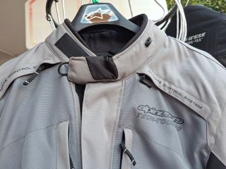 Excelente chaqueta de moto Alpinestar