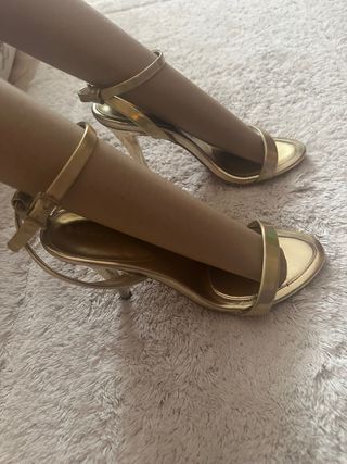 Sandalias tacón doradas BCBGeneration